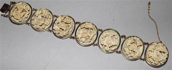 A Chinese carved ivory 1920s bracelet,ivory 7.25in.